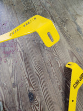 Load image into Gallery viewer, Outlander single light bar/sound bar mounts