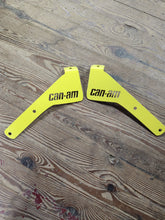 Load image into Gallery viewer, Outlander single light bar/sound bar mounts