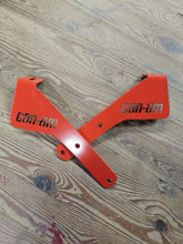 Load image into Gallery viewer, Outlander single light bar/sound bar mounts