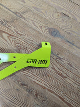 Load image into Gallery viewer, Outlander single light bar/sound bar mounts